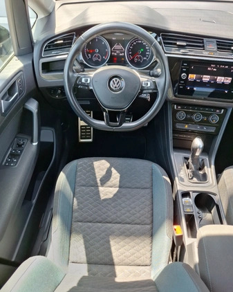 Volkswagen Touran cena 69900 przebieg: 227784, rok produkcji 2019 z Wrocław małe 781